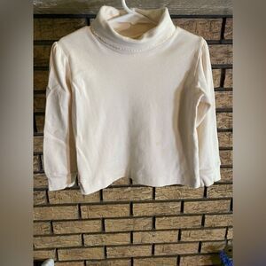 Vintage ivory turtle neck long sleeve‎